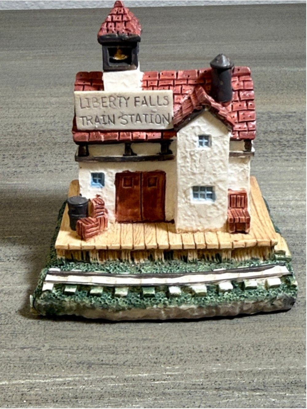 1991 Liberty Falls The Americana Collection - Liberty Falls Train Station AH01